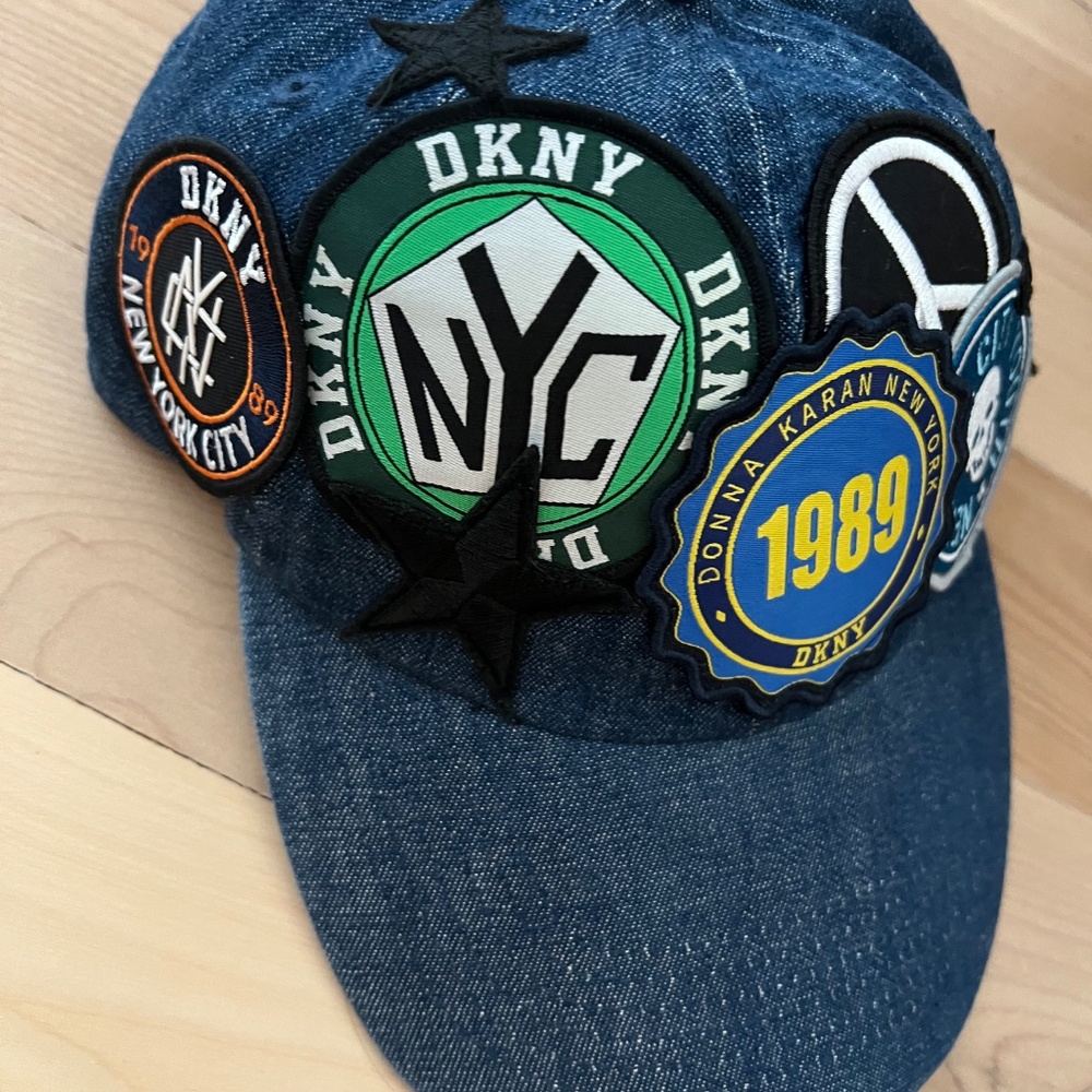 DKNY baseball cap - Picture 2 of 4